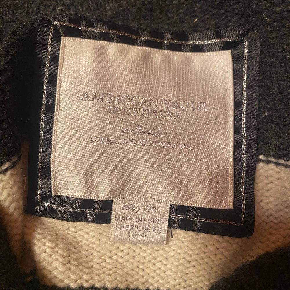 Vintage American Eagle Stripped Gray Women’s Sweater Size Medium - Picture 5 of 6